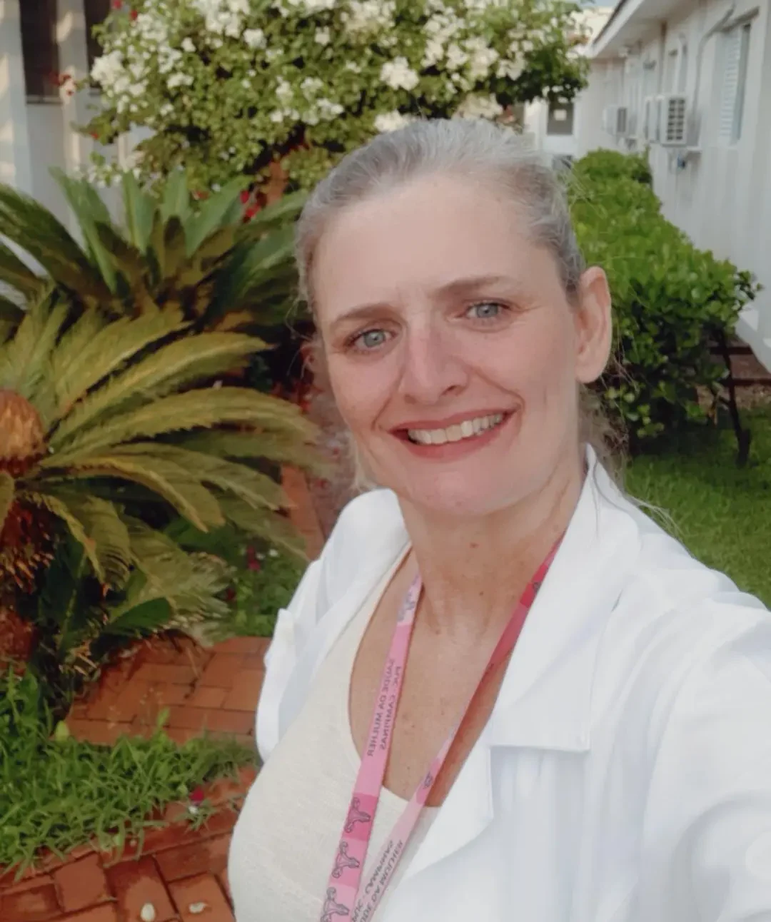 Read more about the article Serviço de Furo de Orelha Humanizado com a Enfermeira Paola Bertini